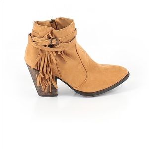 Bamboo | Ankle boots with fringe